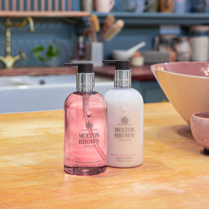 デリシャス ルバーブ＆ローズ ハンドローション 300ml – MOLTON BROWN